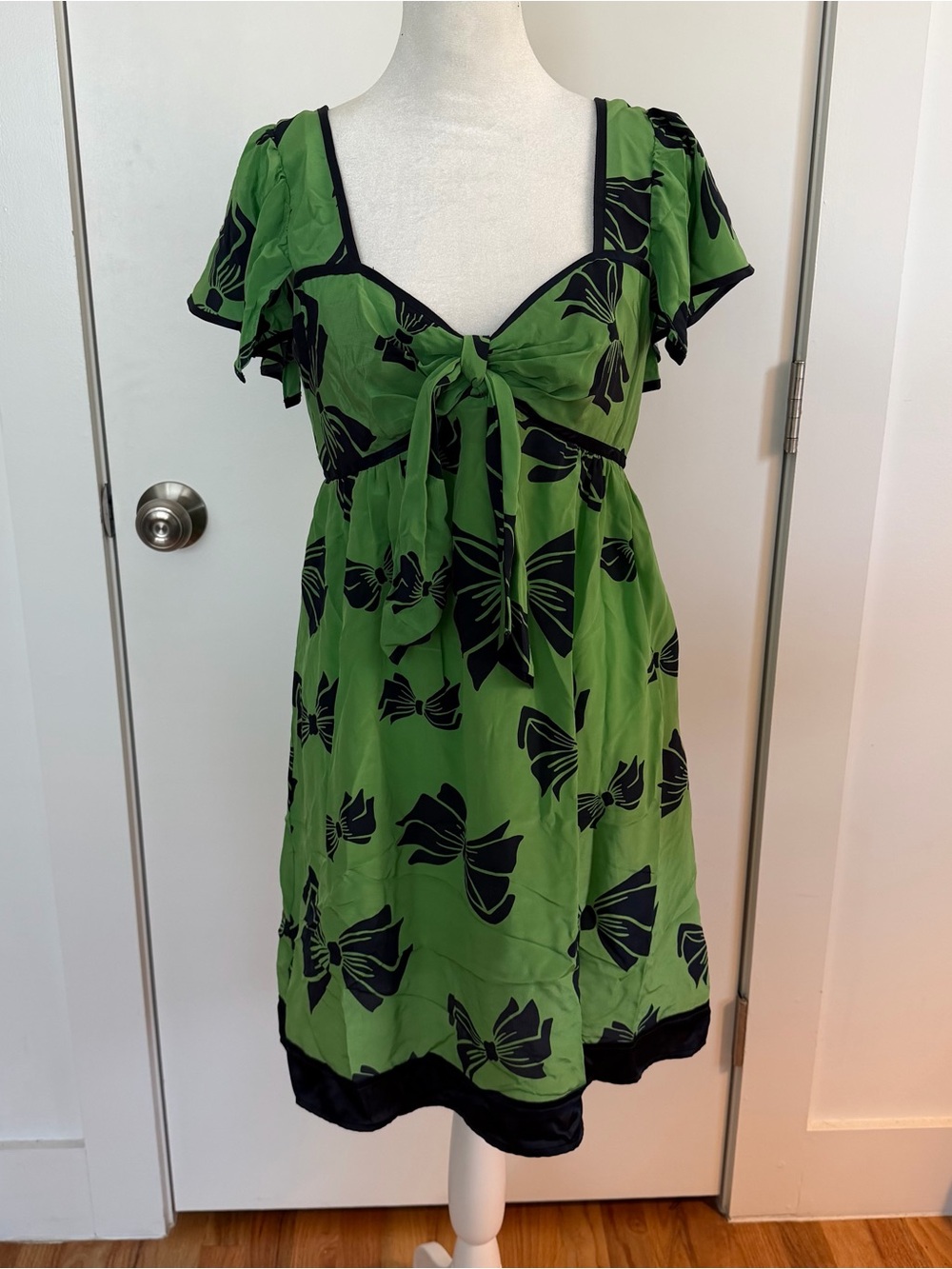 Nanette Lepore Green and Black Bow-Print Tie-Front Midi Dress